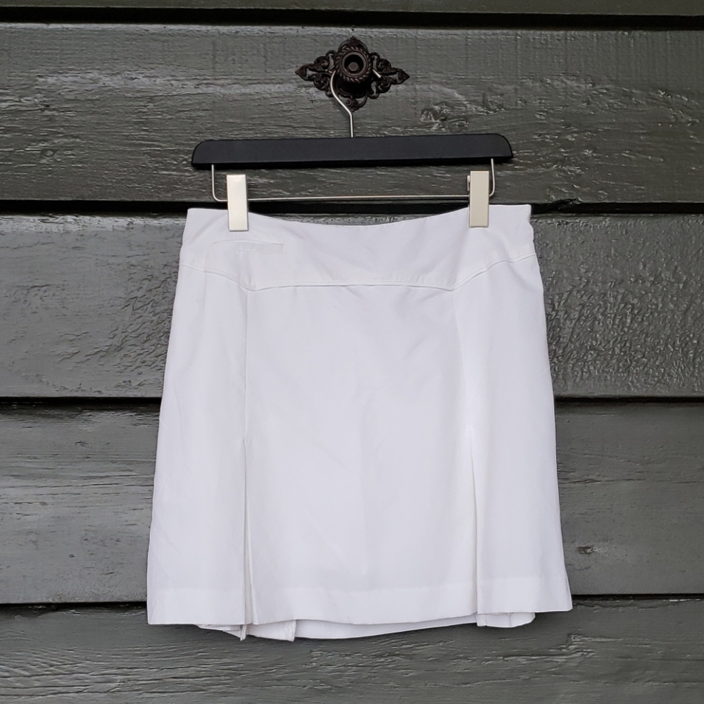 IZOD Solid White Pleated Golf Skort Skirt sz 10